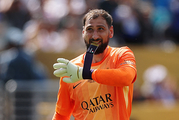 Donnarumma se loučil s PSG, agent hrozí žalobou. Proč si ho Pařížané nechají utéct?