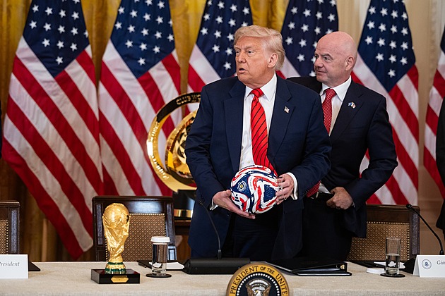 Všechny týmy fotbalového MS: jistou účast už mají i dva nováčci, slaví i trenér Bielsa