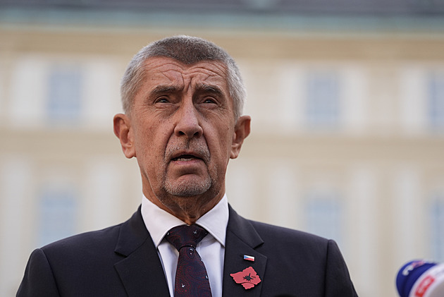 Babiš byl po schůzce stručný. Střet zájmů má vysvětlit veřejně, řekl mu Pavel