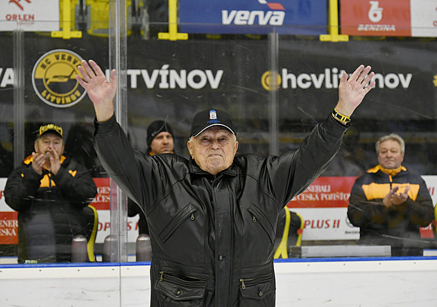 Spása Litvínova, dárek legendě. Být mladší, pomůžu taky, říká první kapitán