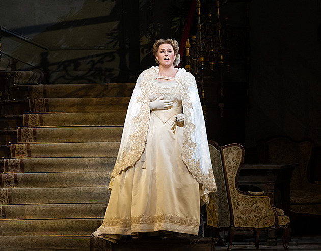 RECENZE: Zaprášená Arabella? Ne, tato režie v Metropolitní opeře slouží dramatu