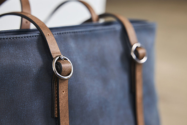 Terapie kabelkou: Doplněk outfitu, který udělá radost