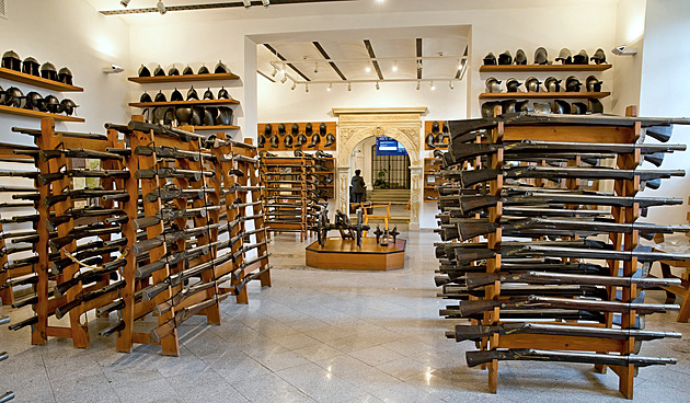 Unikátní zbrojnice v Plzni  je znovu otevřená, sbírka je evropskou raritou