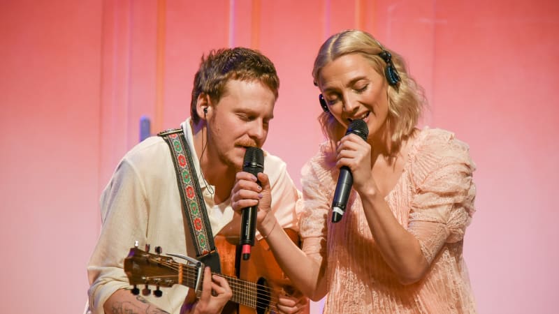 Nádherná zpráva: Zpěvačka Poláková tajila těhotenství, teď ukázala krásné bříško