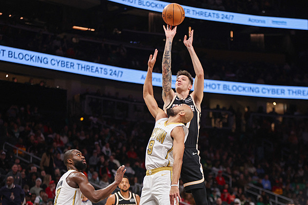 Krejčí proti Bostonu zapsal jednu trojku, z proher Atlanty začíná vznikat série