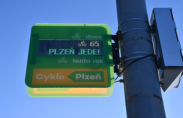 Cyklistů jelo Plzní dost, na výlety či do práce. Mohlo by však i víc