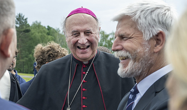 Prezidenta Pavla čeká setkání na Hradě s končícím arcibiskupem Janem Graubnerem