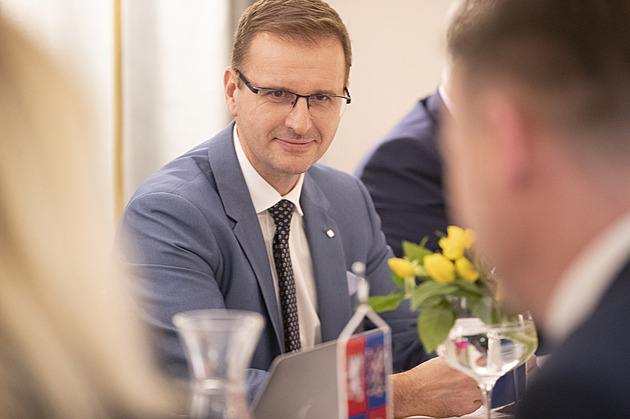 Nádraží je ostudou regionu, chceme do toho razantně vstoupit, říká hejtman Holiš