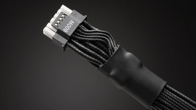I zdroje od Gigabyte už mají ochranu proti hoření 12+4pinových konektorů. T-Guard bezpečně vypne GPU