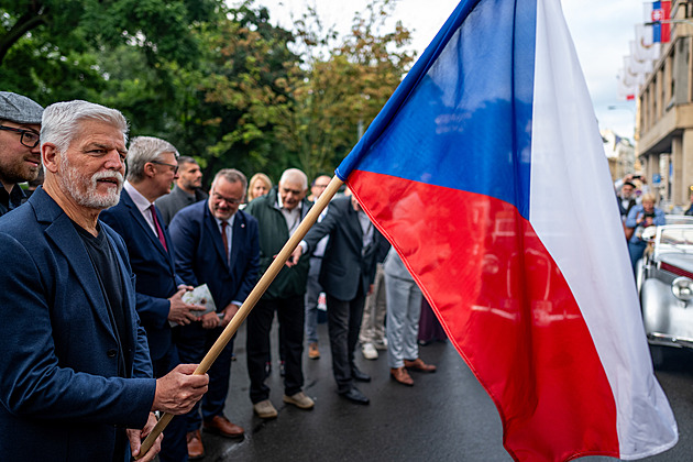 Poklady nocovaly u Sherwoodu. Na 1000 mil Československem je vyslal prezident