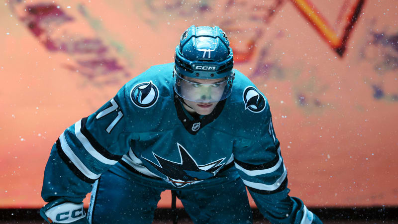 V NHL zůstal poslední tým bez sponzora na dresu. Vábení peněz podlehl už i Dallas