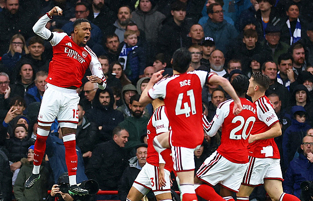 ONLINE: City nestačilo na Aston Villu. Hraje i Arsenal, pak derby Chelsea-Tottenham